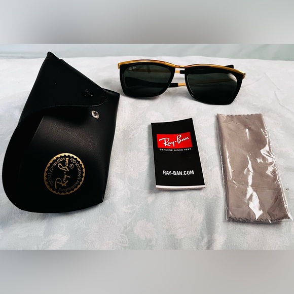 Vintage 90’s Lady Ray-Bans